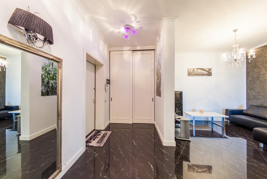 Apartment In The City Center Kiev Exterior foto
